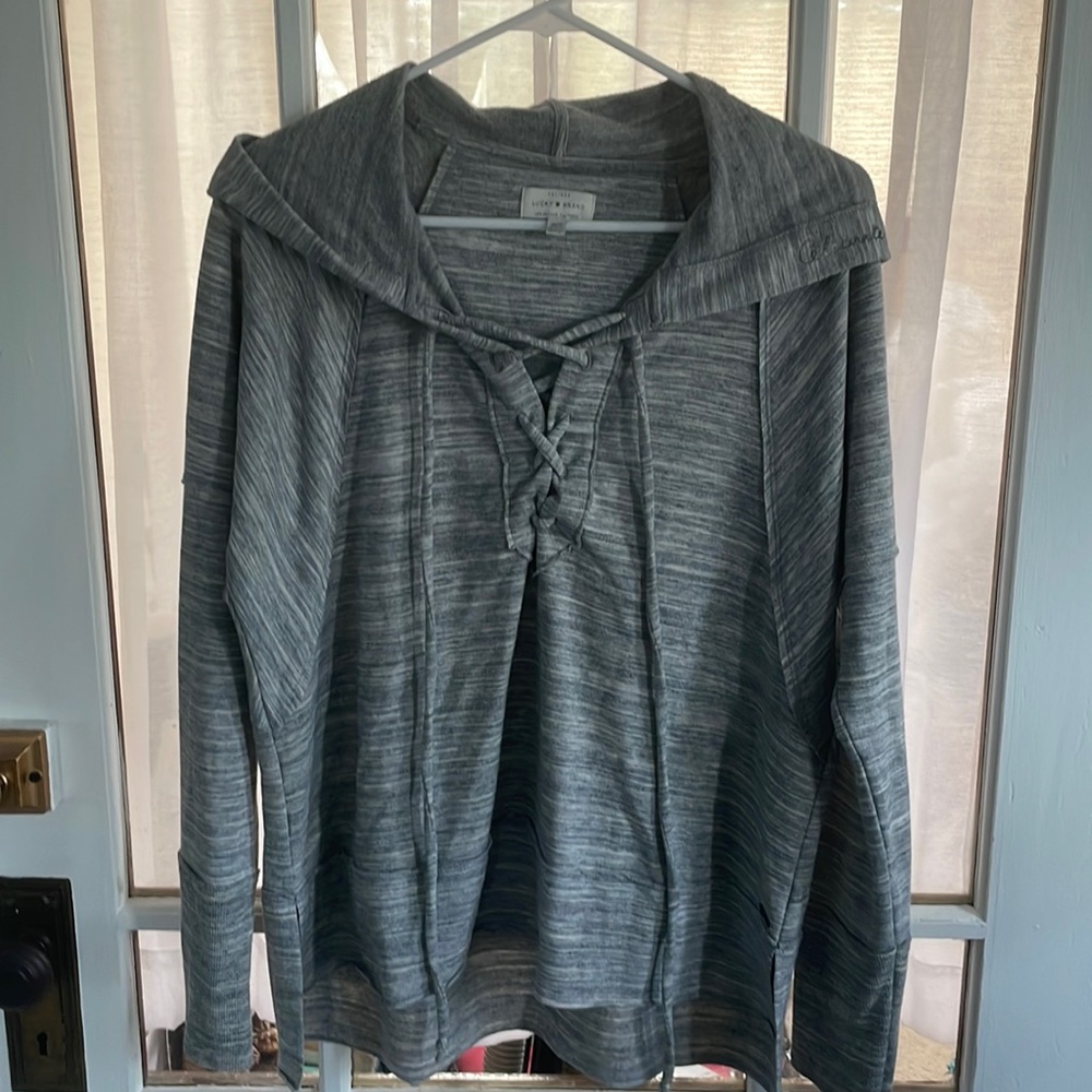 Gray top